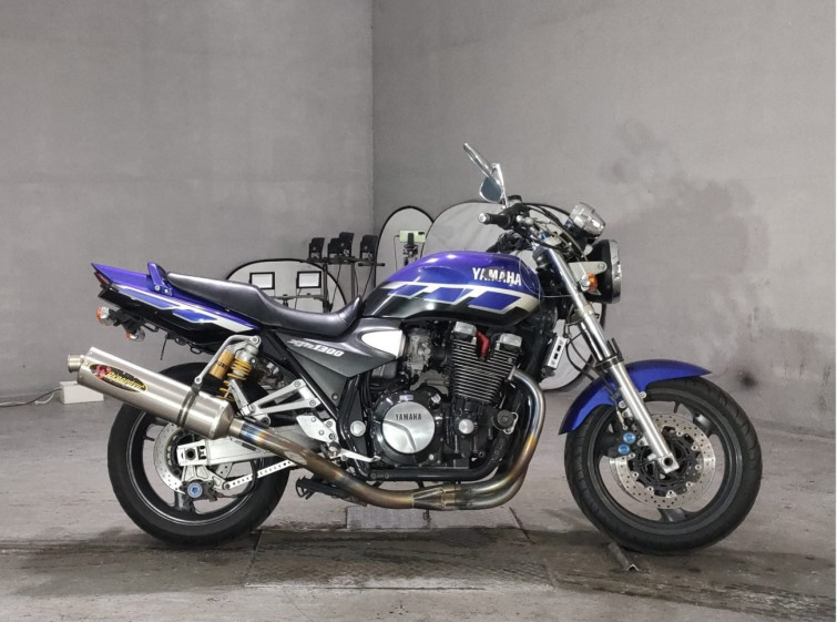 Мотоцикл Yamaha XJR1300 з пробігом 47289 km