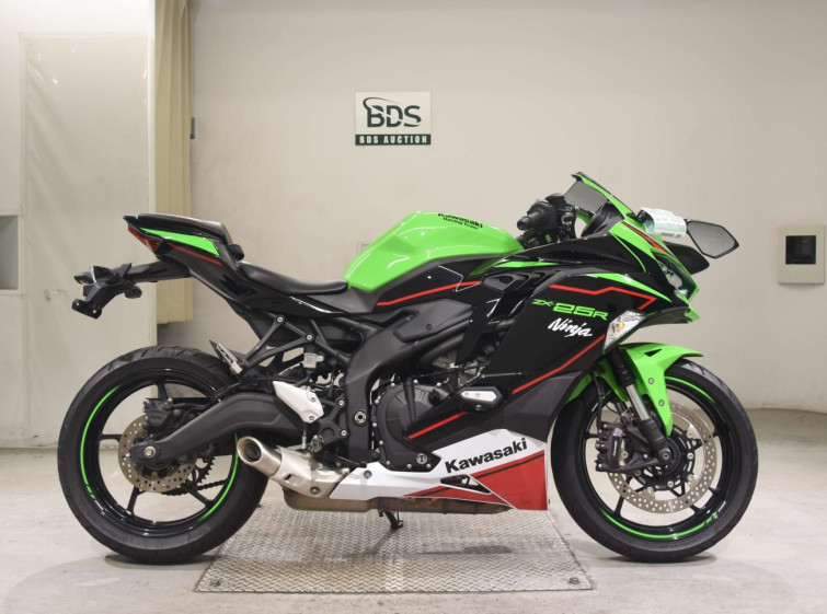 Мотоцикл Kawasaki NINJA ZX-25R KRT с пробегом 25973 km