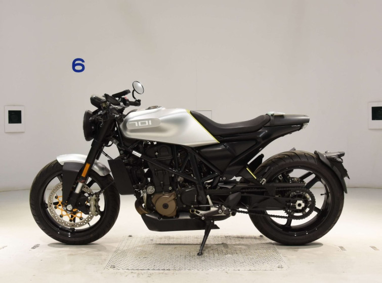 Мотоцикл Husqvarna VITPILEN701 с пробегом 18615 km с пробегом 18615 km