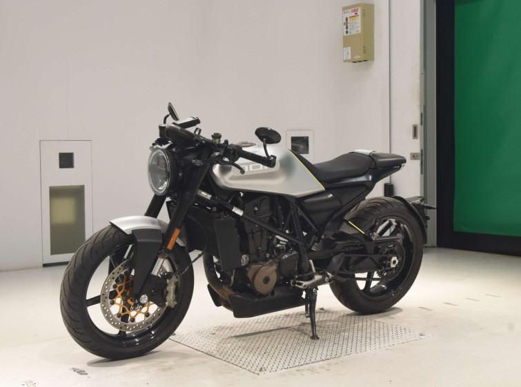 Мотоцикл Husqvarna VITPILEN701 с пробегом 18615 km с пробегом 18615 km