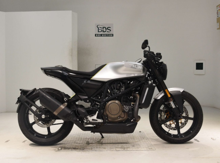 Мотоцикл Husqvarna VITPILEN701 с пробегом 18615 km с пробегом 18615 km