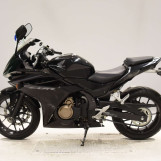 Мотоцикл Honda CBR400R з пробігом 5200 km з пробігом 5200 km