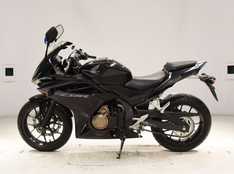 Мотоцикл Honda CBR400R з пробігом 5200 km з пробігом 5200 km