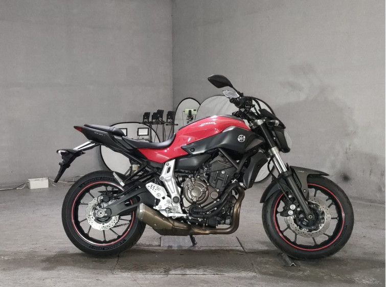Мотоцикл Yamaha MT-07 с пробегом 19521 km
