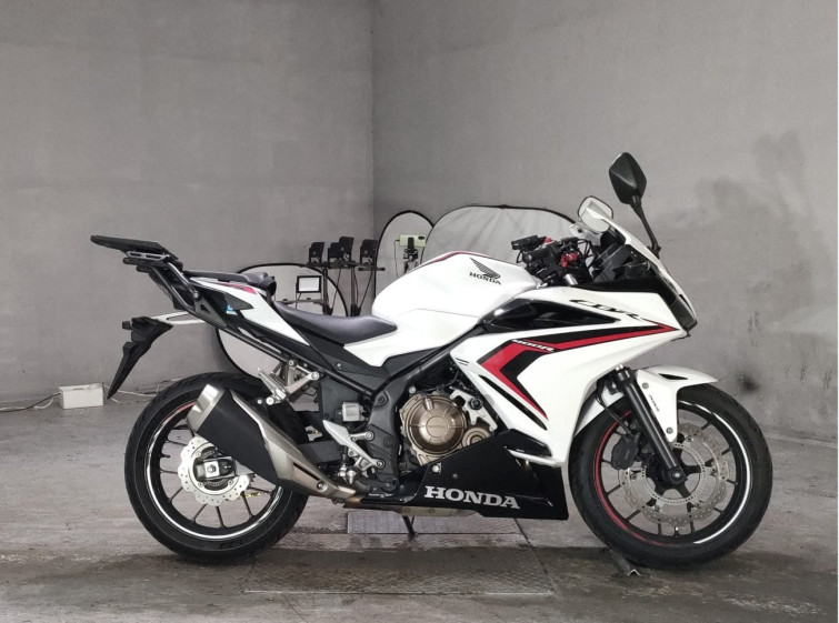 Мотоцикл Honda CBR400R з пробігом 62220 km