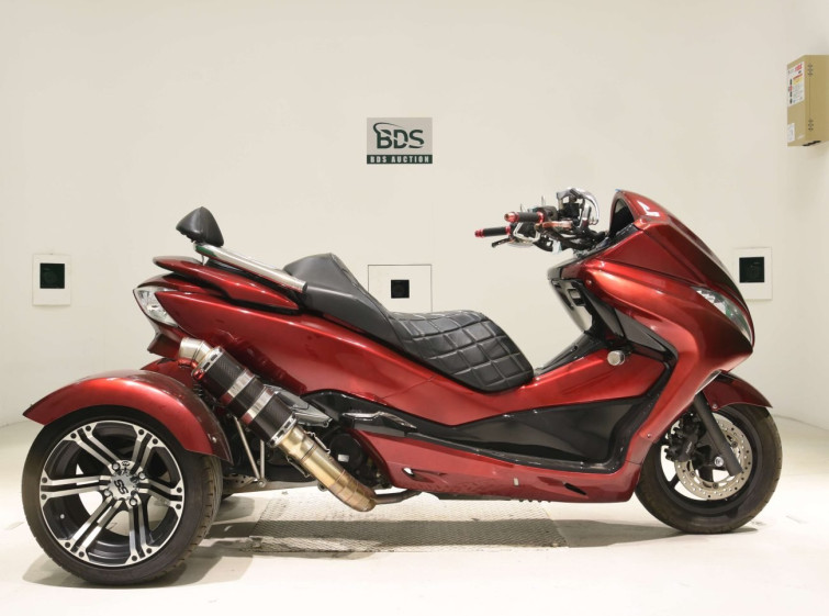 Мотоцикл Honda FORZA Z TRIKE с пробегом 11466 km с пробегом 11466 km
