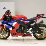 Мотоцикл Honda CBR1000RR SP з пробігом 3673 km з пробігом 3673 km