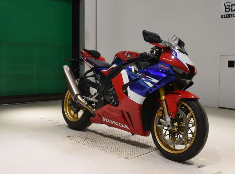 Мотоцикл Honda CBR1000RR SP з пробігом 3673 km з пробігом 3673 km