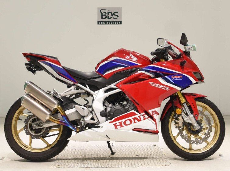 Мотоцикл Honda CBR250RRA з пробігом 8122 km з пробігом 8122 km