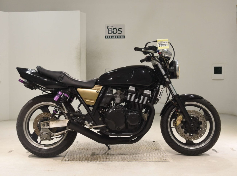 Мотоцикл Yamaha XJR400 з пробігом 10984 km