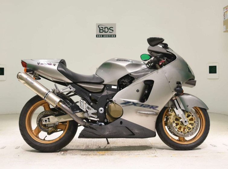 Мотоцикл Kawasaki NINJA ZX-12R с пробегом 41198 km