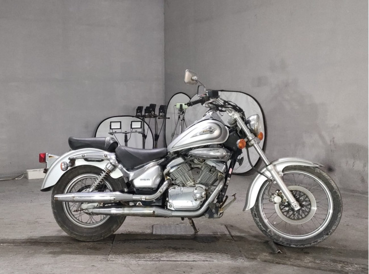 Мотоцикл Suzuki INTRUDER 250LC з пробігом 41465 km