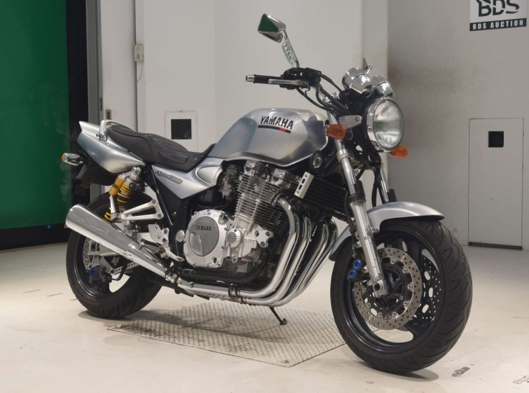 Мотоцикл Yamaha XJR1300 с пробегом 37017 km с пробегом 37017 km