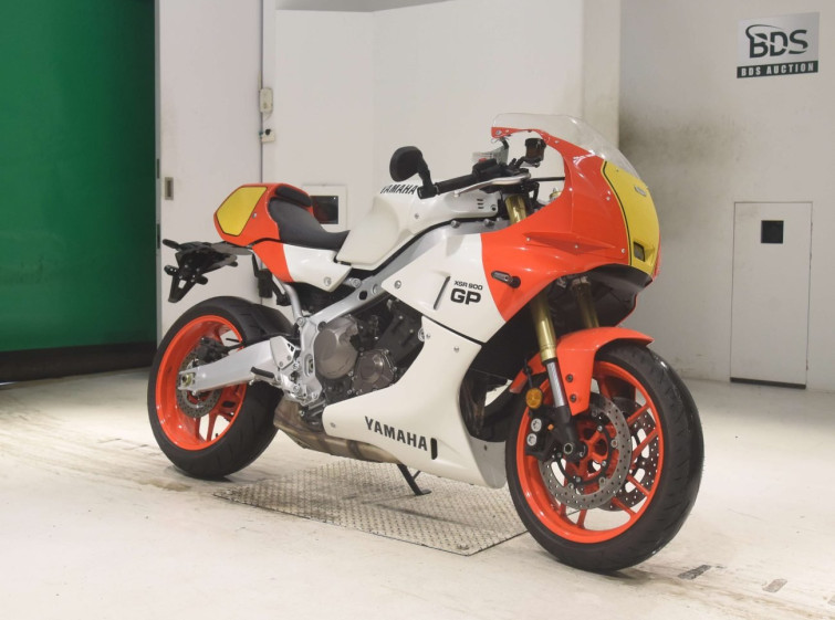 Мотоцикл Yamaha xsr900 gp с пробегом 431 km с пробегом 431 km