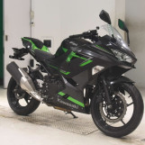 Мотоцикл Kawasaki NINJA400 з пробігом 3102 km з пробігом 3102 km