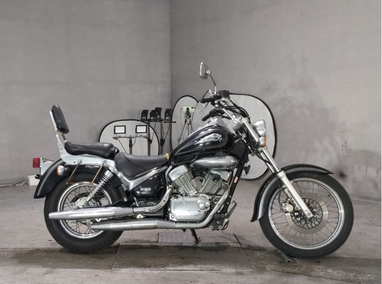Мотоцикл Suzuki INTRUDER 250LC з пробігом 15106 km