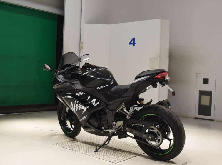 Мотоцикл Kawasaki NINJA250A з пробігом 21406 km з пробігом 21406 km