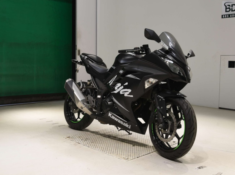 Мотоцикл Kawasaki NINJA250A з пробігом 21406 km з пробігом 21406 km