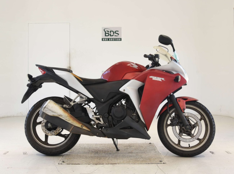 Мотоцикл Honda CBR250R з пробігом 50409 km