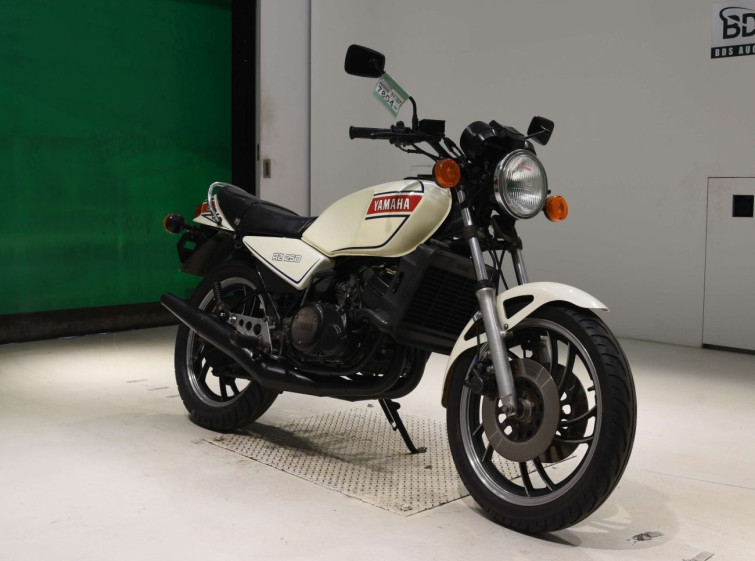 Мотоцикл Yamaha RZ250 з пробігом 7357 km з пробігом 7357 km