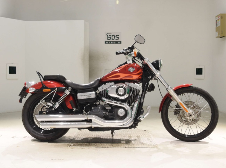 Мотоцикл HD WIDE GLIDE FXDWG1580 с пробегом 26910 km с пробегом 26910 km