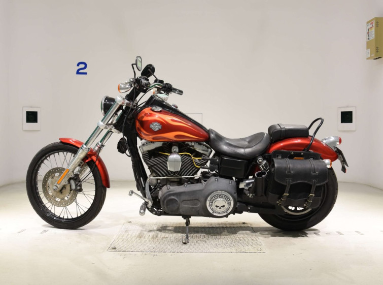 Мотоцикл HD WIDE GLIDE FXDWG1580 с пробегом 26910 km с пробегом 26910 km