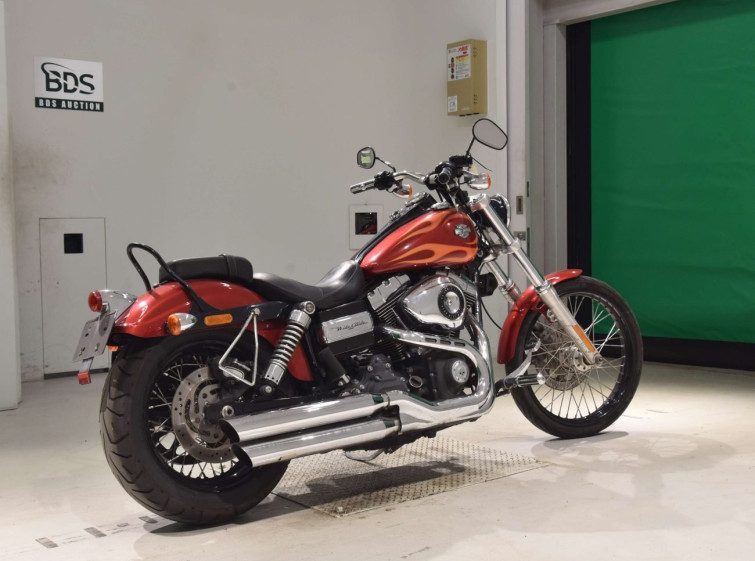 Мотоцикл HD WIDE GLIDE FXDWG1580 с пробегом 26910 km с пробегом 26910 km