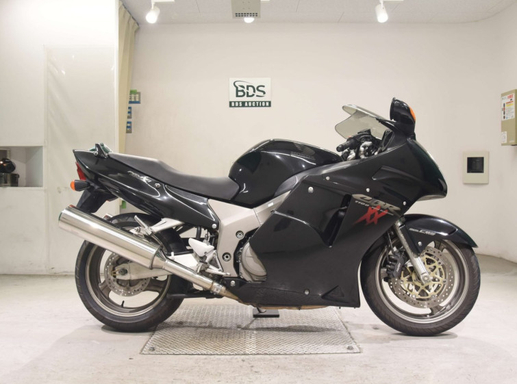 Мотоцикл Honda CBR1100XX BLACKBIRD з пробігом 4023 km