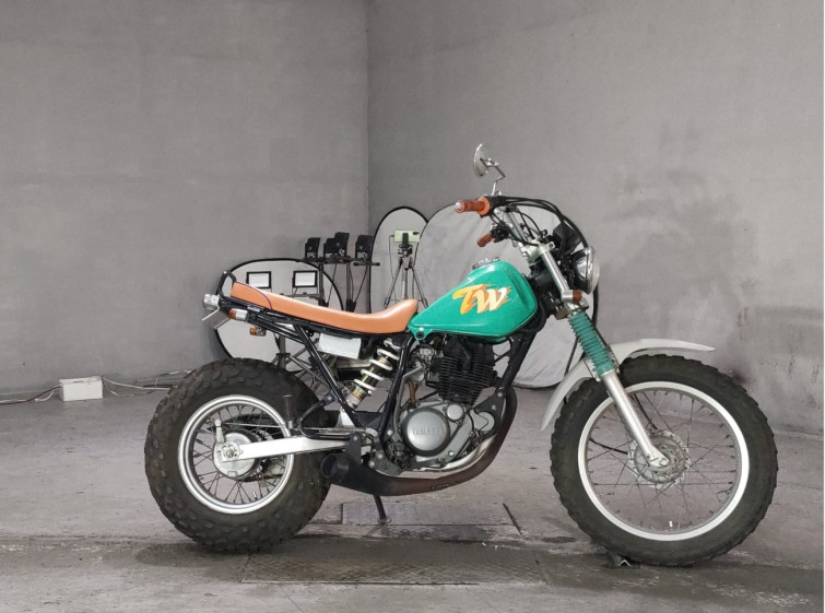 Мотоцикл Yamaha TW200 з пробігом 4839 km