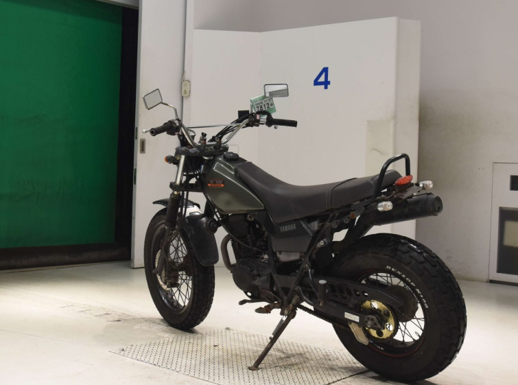 Мотоцикл Yamaha TW225 з пробігом 31428 km з пробігом 31428 km