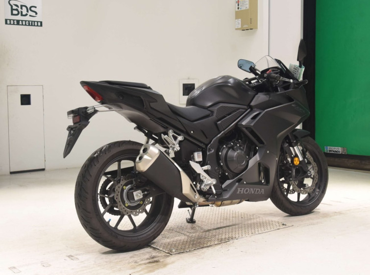 Мотоцикл Honda CBR400R-3 с пробегом 3037 km с пробегом 3037 km