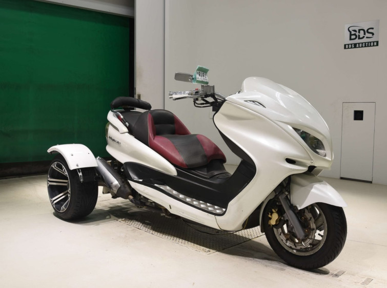Мотоцикл Yamaha MAJESTY 250 TRIKE з пробігом 17852 km з пробігом 17852 km
