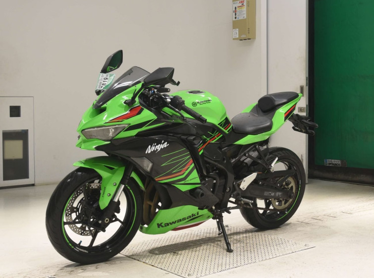 Мотоцикл Kawasaki ZX-25R-2SE с пробегом 27755 km с пробегом 27755 km