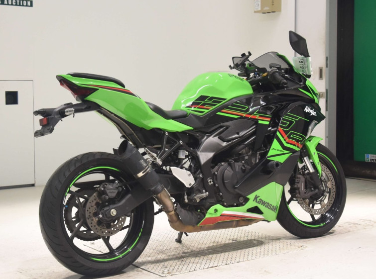 Мотоцикл Kawasaki ZX-25R-2SE с пробегом 27755 km с пробегом 27755 km