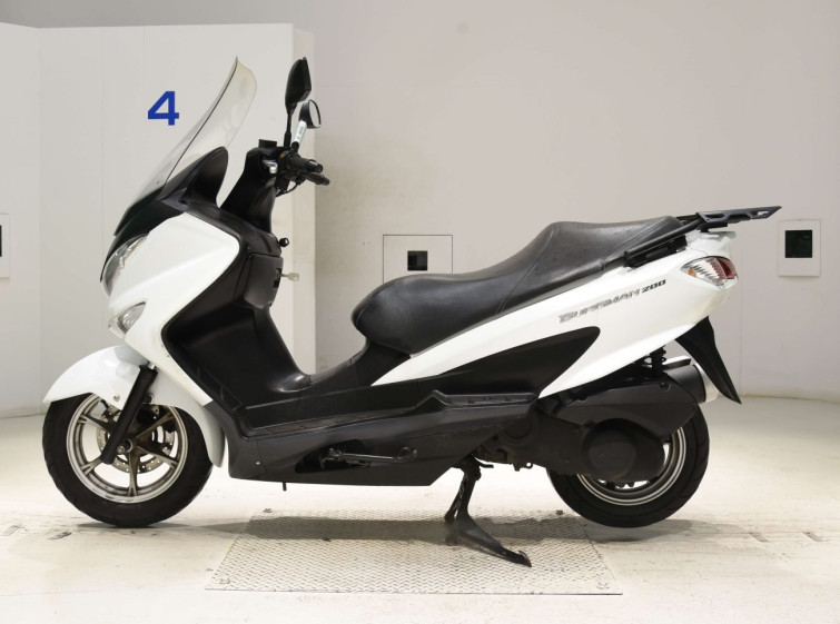 Мотоцикл Suzuki BURGMAN200 з пробігом 80017 km з пробігом 80017 km
