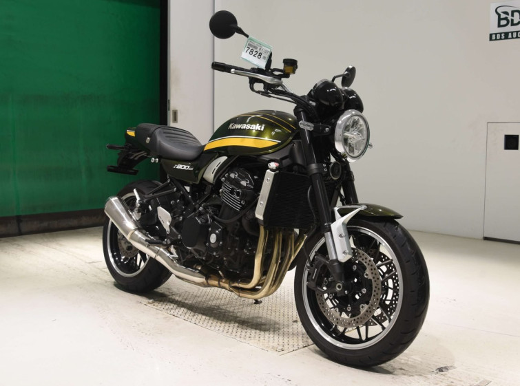 Мотоцикл Kawasaki Z900RS з пробігом 18425 km з пробігом 18425 km