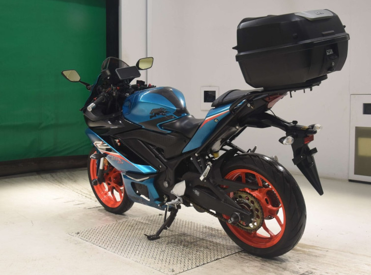 Мотоцикл Yamaha YZF-R3 с пробегом 17967 km с пробегом 17967 km