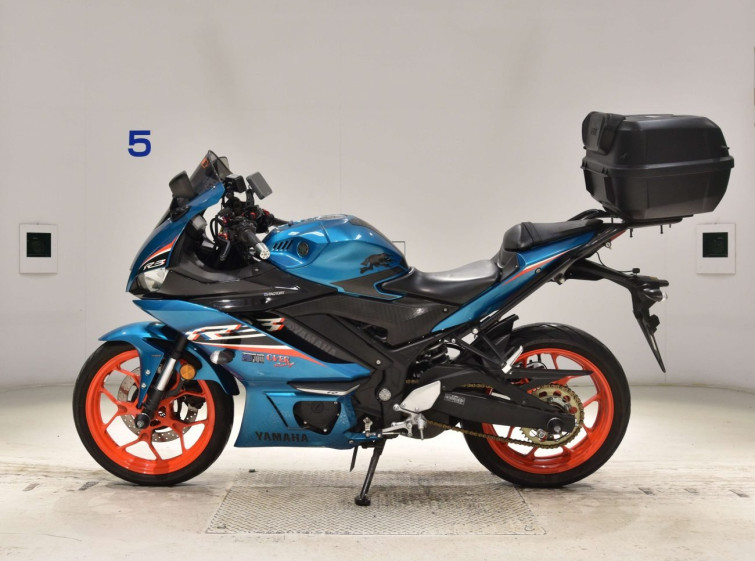 Мотоцикл Yamaha YZF-R3 с пробегом 17967 km с пробегом 17967 km