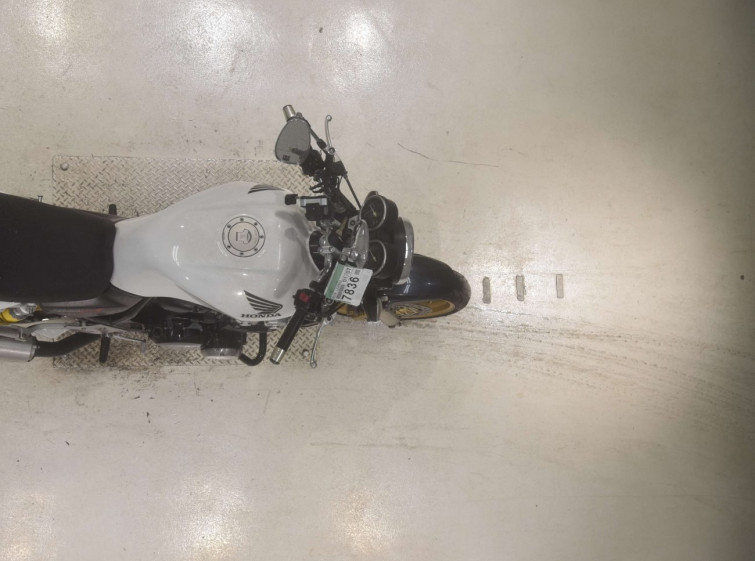 Мотоцикл Honda CB400SFV с пробегом 73531 km с пробегом 73531 km