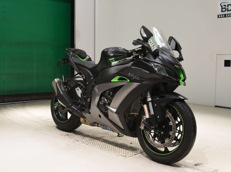 Мотоцикл Kawasaki NINJA ZX-10R с пробегом 12217 km с пробегом 12217 km