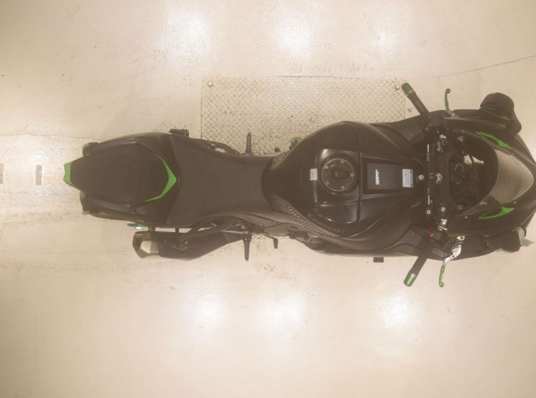 Мотоцикл Kawasaki NINJA ZX-10R с пробегом 12217 km с пробегом 12217 km