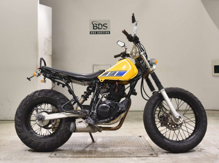 Мотоцикл Yamaha TW200E с пробегом 10031 km