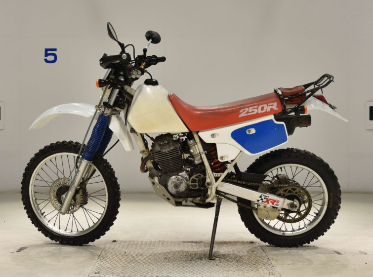 Мотоцикл Honda XR250 с пробегом 18113 km с пробегом 18113 km